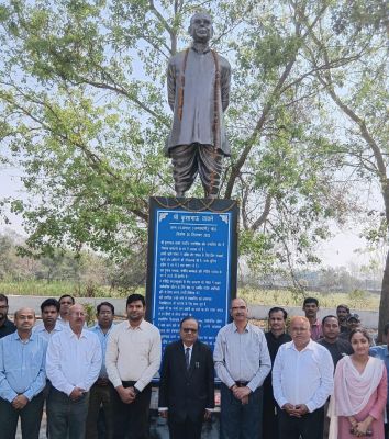   कुशाभाऊ ठाकरे पत्रकारिता विश्वविद्यालय को मिला नया नेतृत्व, प्रो. मनोज दयाल बने कुलपति