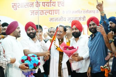 गृहग्राम बगिया में पारिवारिक स्नेह और जनता का अपार प्यार, मुख्यमंत्री का जन्मदिन बना यादगार