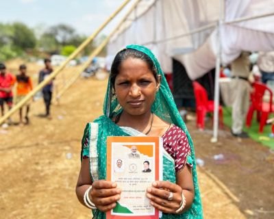 सुशासन तिहार में तुरंत मिला समाधान, अंजनी साहू को मिला नया राशन कार्ड