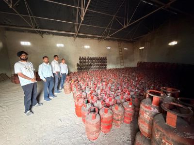 गैस एजेंसी जांच में बड़ा खुलासा, 346 सिलेंडर कम मिलने पर दर्ज हुआ प्रकरण