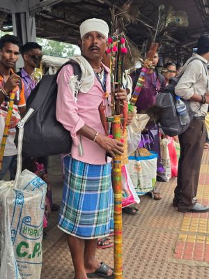  बदलते बस्तर का संदेश लेकर दिल्ली रवाना हुआ बस्तर का प्रतिनिधिमंडल