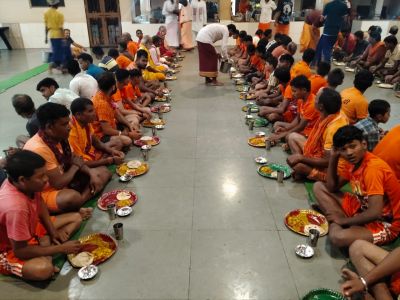 सावन में शिवभक्तों की सेवा का संकल्प, विजय शर्मा की पहल पर अमरकंटक में निःशुल्क सेवा केंद्र