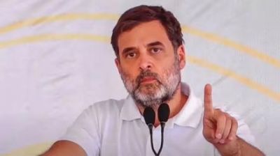  राष्ट्रीय शोक के बीच विदेश गए राहुल गांधी : बीजेपी का हमला