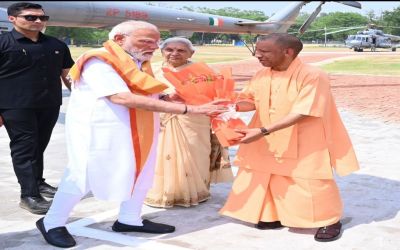  वाराणसी में प्रधानमंत्री का भव्य स्वागत, पीएम मोदी देंगे 163 परियोजनाओं की सौगात