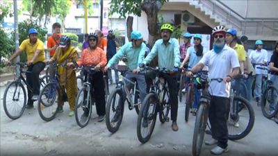  विश्व साइकिल दिवस पर दिल्ली में निकाली गई जागरूकता रैली, स्वस्थ जीवन के लिए साइकिल अपनाने का दिया संदेश