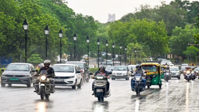  दिल्ली-एनसीआर को गर्मी से राहत, पूरे सप्ताह 40&deg;C से नीचे रहेगा तापमान; बारिश के भी संकेत