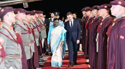  तीन देशों की यात्रा के दूसरे चरण में पहुंचीं उत्तरी मैसेडोनिया राष्ट्रपति मुर्मु, सहयोग के नए रास्ते पर होगी चर्चा