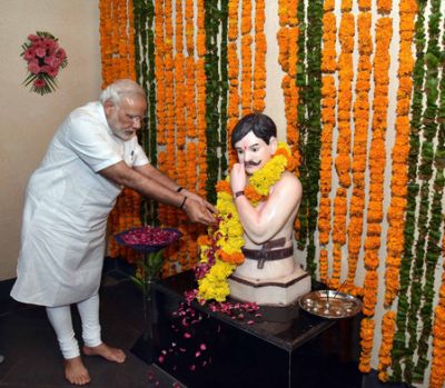  चंद्रशेखर आजाद की जयंती पर पीएम मोदी समेत कई नेताओं ने दी श्रद्धांजलि