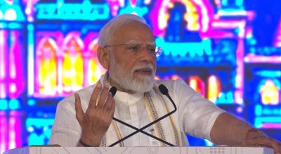  हमने 50,000 रेल कोच बनाए, कांग्रेस 50,000 शौचालय भी नहीं बना सकी: पीएम मोदी 