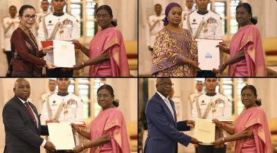  चार देशों के राजदूतों ने राष्ट्रपति को सौंपे अपने परिचय पत्र